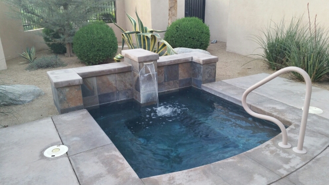 Spa-and-Fountain-water-feature-Palm-springs